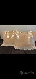 Coppia Cuscini Shabby Chic Velluto e Pizzo - Come 