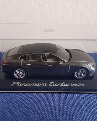 Diecast Porsche Panamera Turbo Executive