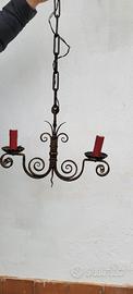 Lampadario in ferro battuto 