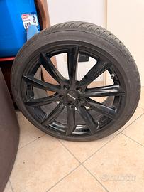 Cerchi Monaco 19” nero lucido con gomme Bridgeston