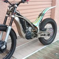 MOTO OSSA TRIAL