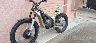 MOTO OSSA TRIAL
