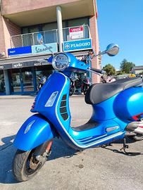 Vespa 300 GTS SUPER SPORT HPE