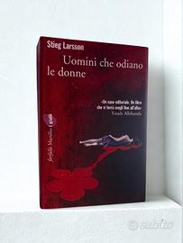 Libro Uomini che odiano le donne di Stieg Larsson