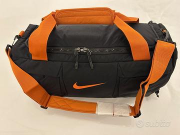 Borsa palestra NIKE (marchiata Virgin)
