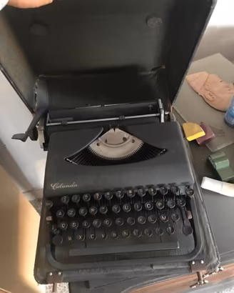Macchina da scrivere d ' epoca