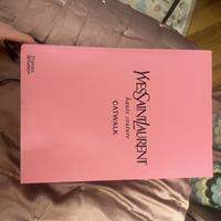 Yves Saint Laurent libro arredo