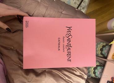 Yves Saint Laurent libro arredo