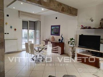 Appartamento di 163 m² con 5 locali a Capaccio Pae