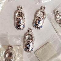 n. 35 scarpine ciondolo strass azzurri