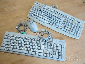 Tastiera pc perfetttamante funzionante vintage