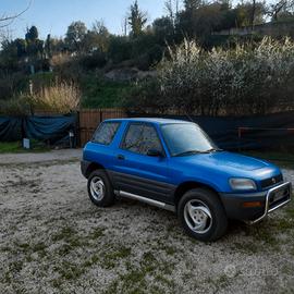 rav4 prima serie