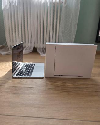 MacBook Air M4 16/256 Batteria al 100%
