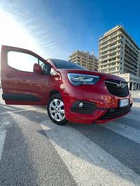 Opel combo life 2019 7 posti