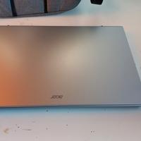 pc Aspire 3 15 solo la scatola è aperta €450