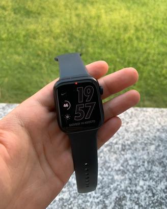 Apple Watch SE (Gen 2) 44mm