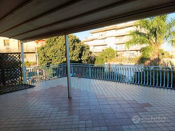 Acireale app. due livelli con garage e terrazzo