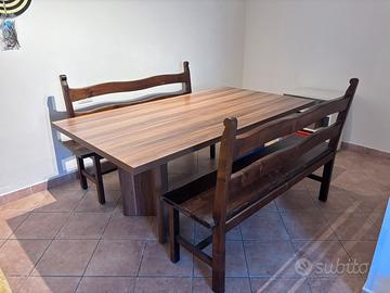 Tavolo + 2 panche in legno