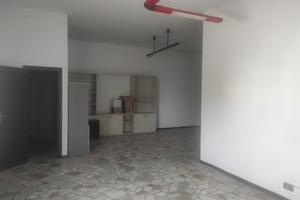 Silea ufficio 1° piano mq. 50 - E. 350,00 mese