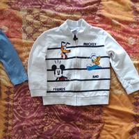 jeans 18/24  felpa 18/24 e maglietta 12/1(