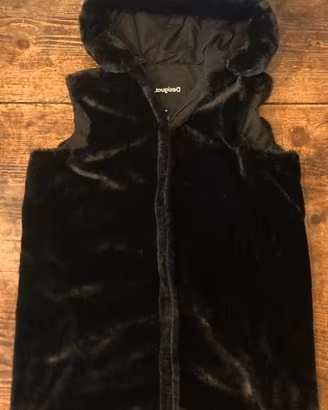 Gilet pelo Desigual nero con cappuccio M