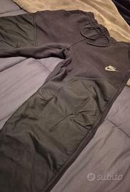 pantaloni nike tech 