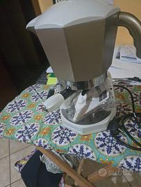 Macchina da caffè della mokona testata e funzionan