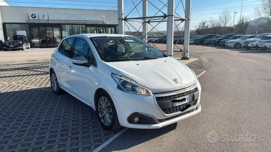 Peugeot 208 PureTech 82 5 porte Allure