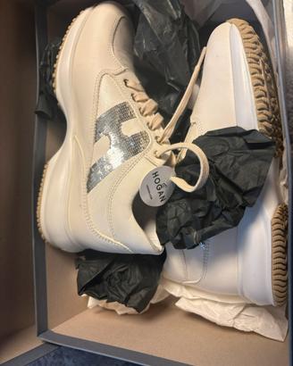 scarpe hogan 34 e mezzo