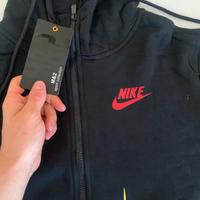tuta nike (felpa con cappuccio e pantaloni)