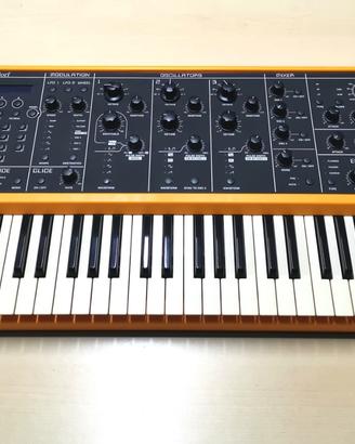 STUDIOLOGIC SLEDGE POLYPHONIC SYNTESIZER