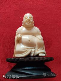 Antica statua di budda.