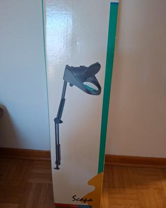 lampada con lente