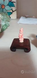 Statuina mini in corallo rosa 