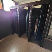 mobilio per negozio abbigliamento