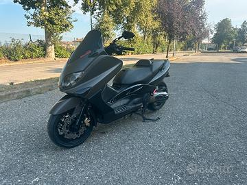 Yamaha tmax