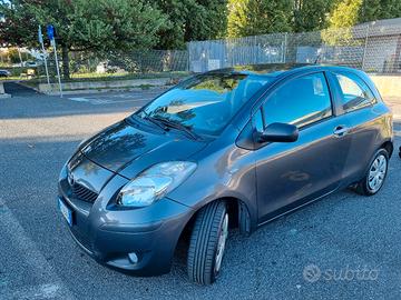 Toyota Yaris 1.3 benzina 2011
