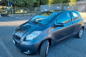 Toyota Yaris 1.3 benzina 2011
