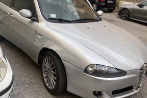 Alfa 147