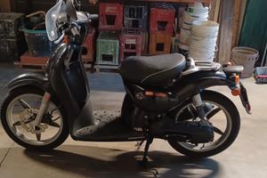 Aprilia Scarabeo 