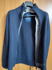 Maglione zip e bottoni 