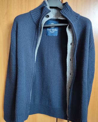 Maglione zip e bottoni 