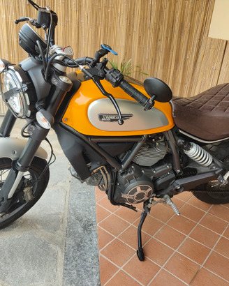 Ducati scrambler 800 super accessoriata