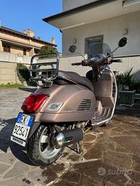 Vespa 300 GTS touring