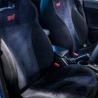 Sedili anteriori e panca posteriore Impreza Spec C
