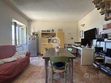 3 LOCALI A MONTEROTONDO