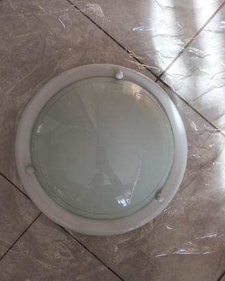 Plafoniera da soffitto bianca e diffusore in vetro