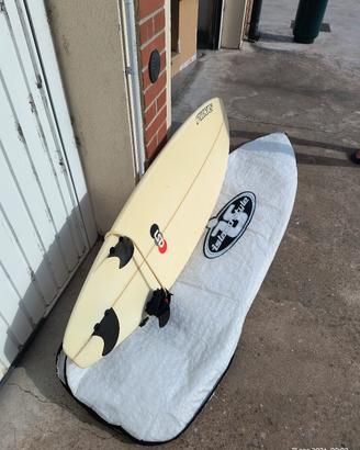 tavola surf con sacca e  laccetto