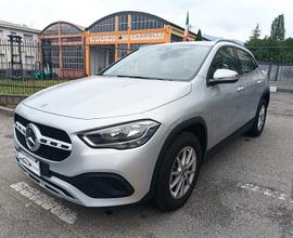 Mercedes GLA 180 Automatic Sport RETROCAMERA