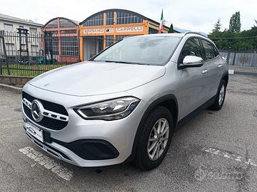 Mercedes GLA 180 Automatic Sport RETROCAMERA